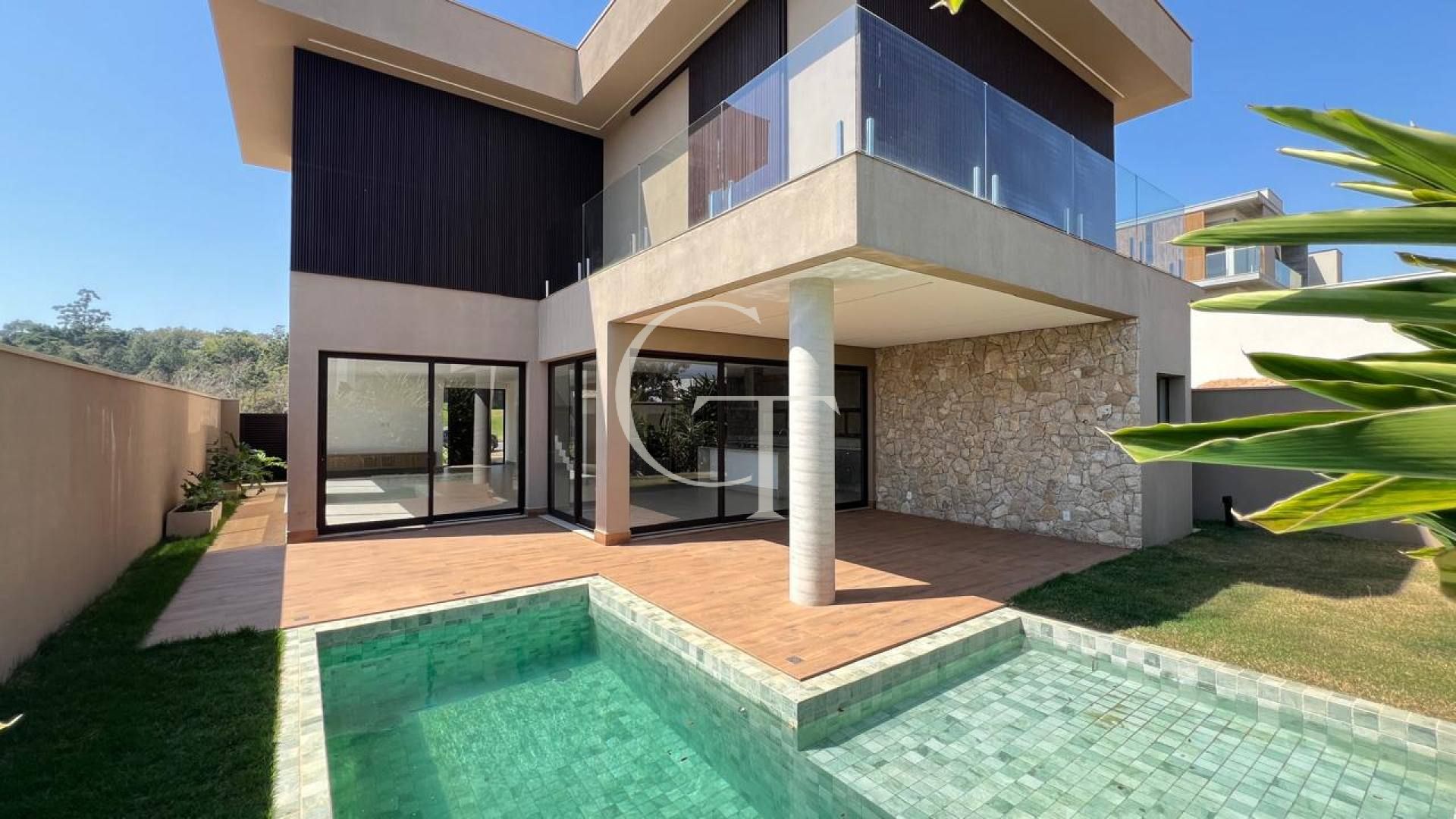 Casa para Locação no Condomínio Villas do Golfe