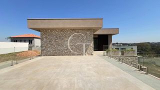 Casa para Locação no Condomínio Villas do Golfe