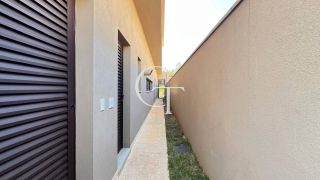 Casa para Venda no Condomínio Villas do Golfe