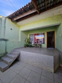 Casa à Venda com Piscina e Edícula  no Bairro Alberto Gomes -Itu