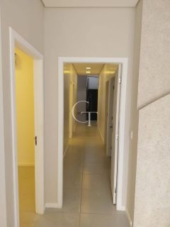 Salão comercial com salas no bairro Itu novo centro