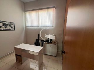 Prédio Comercial Completo para Venda — Estrutura e Sofisticação para Seu Negócio no Jardim Santa Rosa -Itu