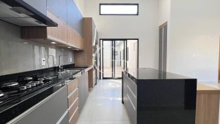Casa Nova e Sofisticada no Condomínio Village Moutonnée – Salto/SP