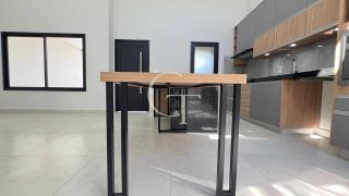 Casa Nova e Sofisticada no Condomínio Village Moutonnée – Salto/SP