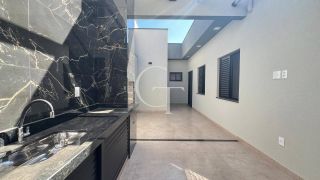 Casa Nova e Sofisticada no Condomínio Village Moutonnée – Salto/SP