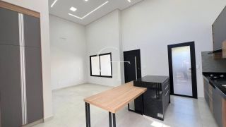 Casa Nova e Sofisticada no Condomínio Village Moutonnée – Salto/SP