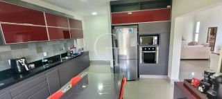 Casa que une imponência, sofisticação e autonomia: Condomínio Santa Mônica