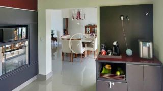 Casa que une imponência, sofisticação e autonomia: Condomínio Santa Mônica