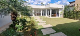 Casa que une imponência, sofisticação e autonomia: Condomínio Santa Mônica