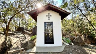 Casa que une imponência, sofisticação e autonomia: Condomínio Santa Mônica