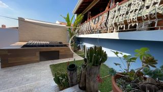 Casa térrea 3 dormitórios com quintal Jardim Paraíso em Itu