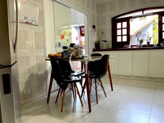 Casa térrea 3 dormitórios com quintal Jardim Paraíso em Itu