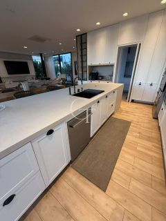 Casa para Venda no Condomínio Villas do Golfe Arquitetura Contemporânea em Harmonia com a Natureza