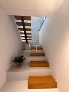 Casa para Venda no Condomínio Villas do Golfe Arquitetura Contemporânea em Harmonia com a Natureza