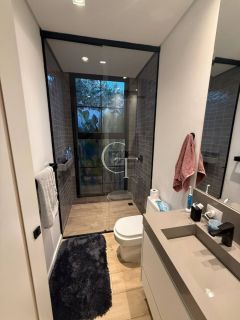 Casa para Venda no Condomínio Villas do Golfe Arquitetura Contemporânea em Harmonia com a Natureza