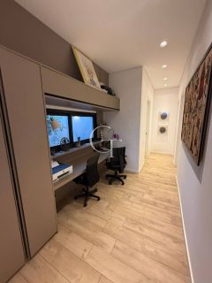 Casa para Venda no Condomínio Villas do Golfe Arquitetura Contemporânea em Harmonia com a Natureza