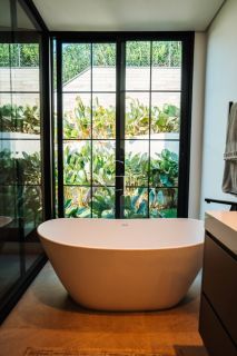 Casa para Venda no Condomínio Villas do Golfe Arquitetura Contemporânea em Harmonia com a Natureza