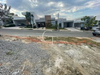 Lote com excelente localização - Condomínio Gardenville - Itu SP