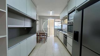 Sofisticação e Conforto no Coração de Itu Apartamento para Venda 172m² Edifício Itapuã