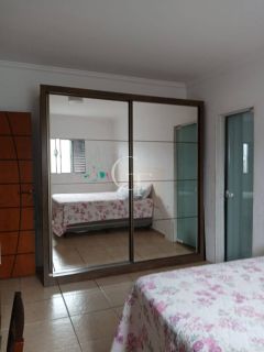 Casa a Venda  2 dormitórios com suite  na cidade de Salto