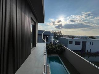 Sobrado á Venda no Condomínio Villas do Golf Sofisticação e Modernidade em Cada Detalhe