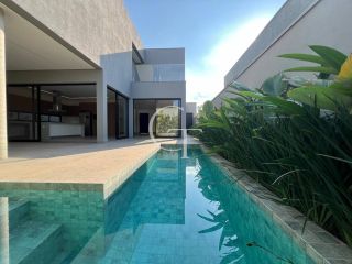 Sobrado á Venda no Condomínio Villas do Golf Sofisticação e Modernidade em Cada Detalhe