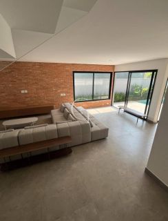 Casa de alto padrão mobiliada à venda no Villas do Golf, em Itu | 3 suítes, piscina e projeto contemporâneo