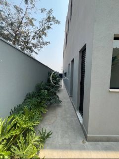 Casa de alto padrão mobiliada à venda no Villas do Golf, em Itu | 3 suítes, piscina e projeto contemporâneo