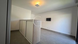 Casa de alto padrão mobiliada à venda no Villas do Golf, em Itu | 3 suítes, piscina e projeto contemporâneo