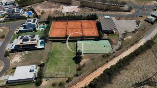 Casa de alto padrão mobiliada à venda no Villas do Golf, em Itu | 3 suítes, piscina e projeto contemporâneo