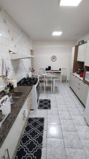 Prédio Completo  à Venda em Itu - 8 apartamentos e 1 edícula (Alugados)