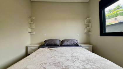 Casa Térrea Semi Nova no Condomínio Villas do Golfe : Valor Especial Abaixo do Avaliado