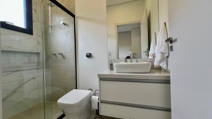 Casa Térrea Semi Nova no Condomínio Villas do Golfe : Valor Especial Abaixo do Avaliado