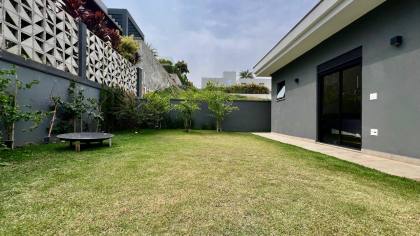 Casa Térrea Semi Nova no Condomínio Villas do Golfe : Valor Especial Abaixo do Avaliado