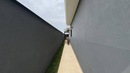 Casa Térrea Semi Nova no Condomínio Villas do Golfe : Valor Especial Abaixo do Avaliado