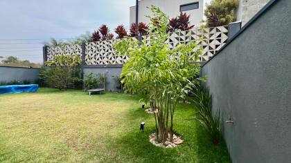 Casa Térrea Semi Nova no Condomínio Villas do Golfe : Valor Especial Abaixo do Avaliado