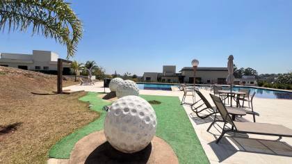 Casa Térrea Semi Nova no Condomínio Villas do Golfe : Valor Especial Abaixo do Avaliado