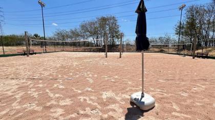 Casa Térrea Semi Nova no Condomínio Villas do Golfe : Valor Especial Abaixo do Avaliado