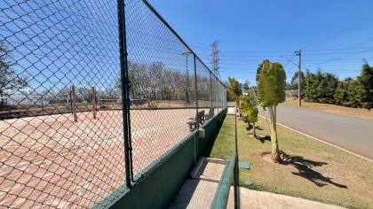 Casa Térrea Semi Nova no Condomínio Villas do Golfe : Valor Especial Abaixo do Avaliado