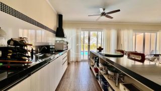 Casa térrea de esquina á Venda no Condomínio Haras Paineiras-Salto Permuta por casa em Condomínio menor