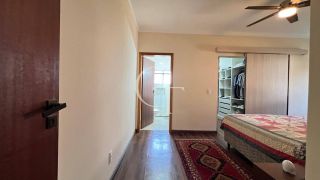 Casa térrea de esquina á Venda no Condomínio Haras Paineiras-Salto Permuta por casa em Condomínio menor