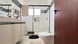 Casa térrea de esquina á Venda no Condomínio Haras Paineiras-Salto Permuta por casa em Condomínio menor