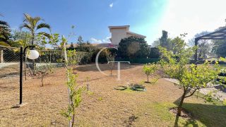 Casa térrea de esquina á Venda no Condomínio Haras Paineiras-Salto Permuta por casa em Condomínio menor