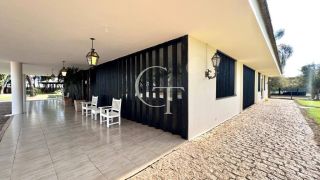 Casa térrea de esquina á Venda no Condomínio Haras Paineiras-Salto Permuta por casa em Condomínio menor