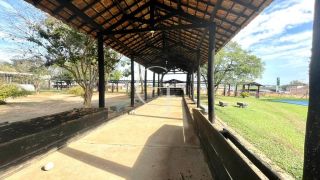 Casa térrea de esquina á Venda no Condomínio Haras Paineiras-Salto Permuta por casa em Condomínio menor