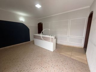 Casa comercial no bairro Brasil Itu