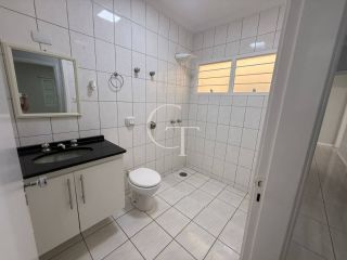 Casa comercial no bairro Brasil Itu