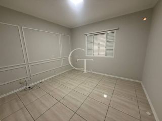 Casa comercial no bairro Brasil Itu