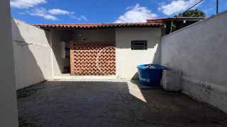 Onde o Espaço Encontra Oportunidade – Casa para Transformar - Vila Nova