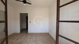 Onde o Espaço Encontra Oportunidade – Casa para Transformar - Vila Nova